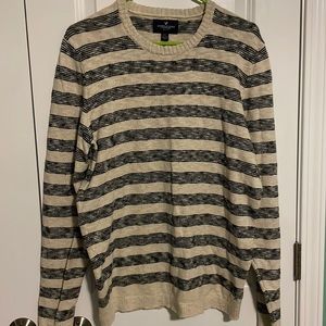 American Eagle Men’s Sweater